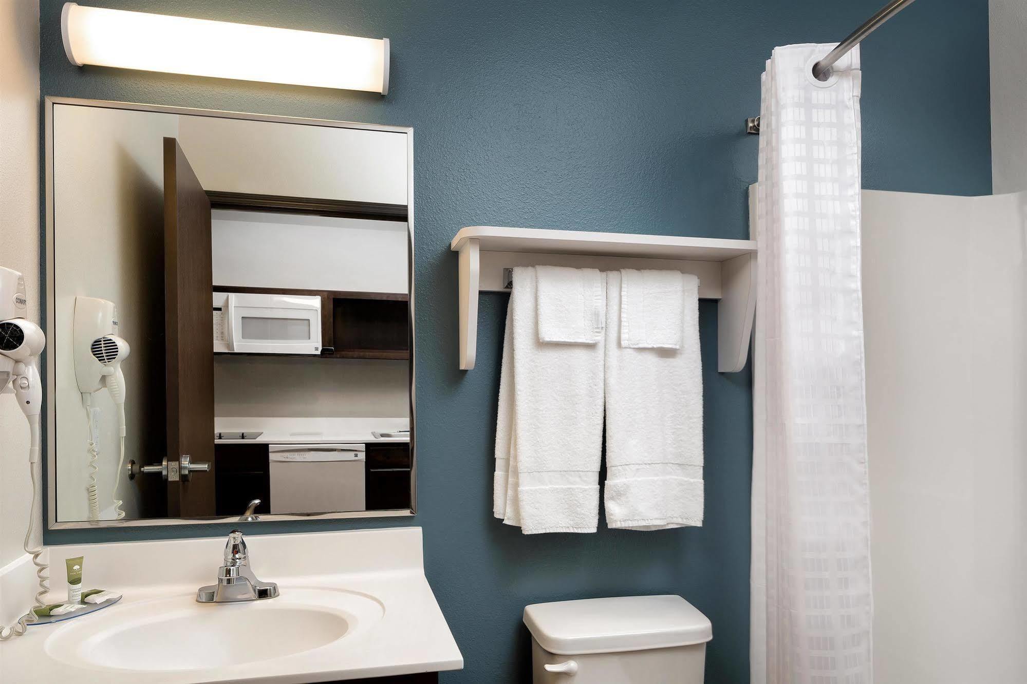 Woodspring Suites Houston Iah Airport همبل المظهر الخارجي الصورة