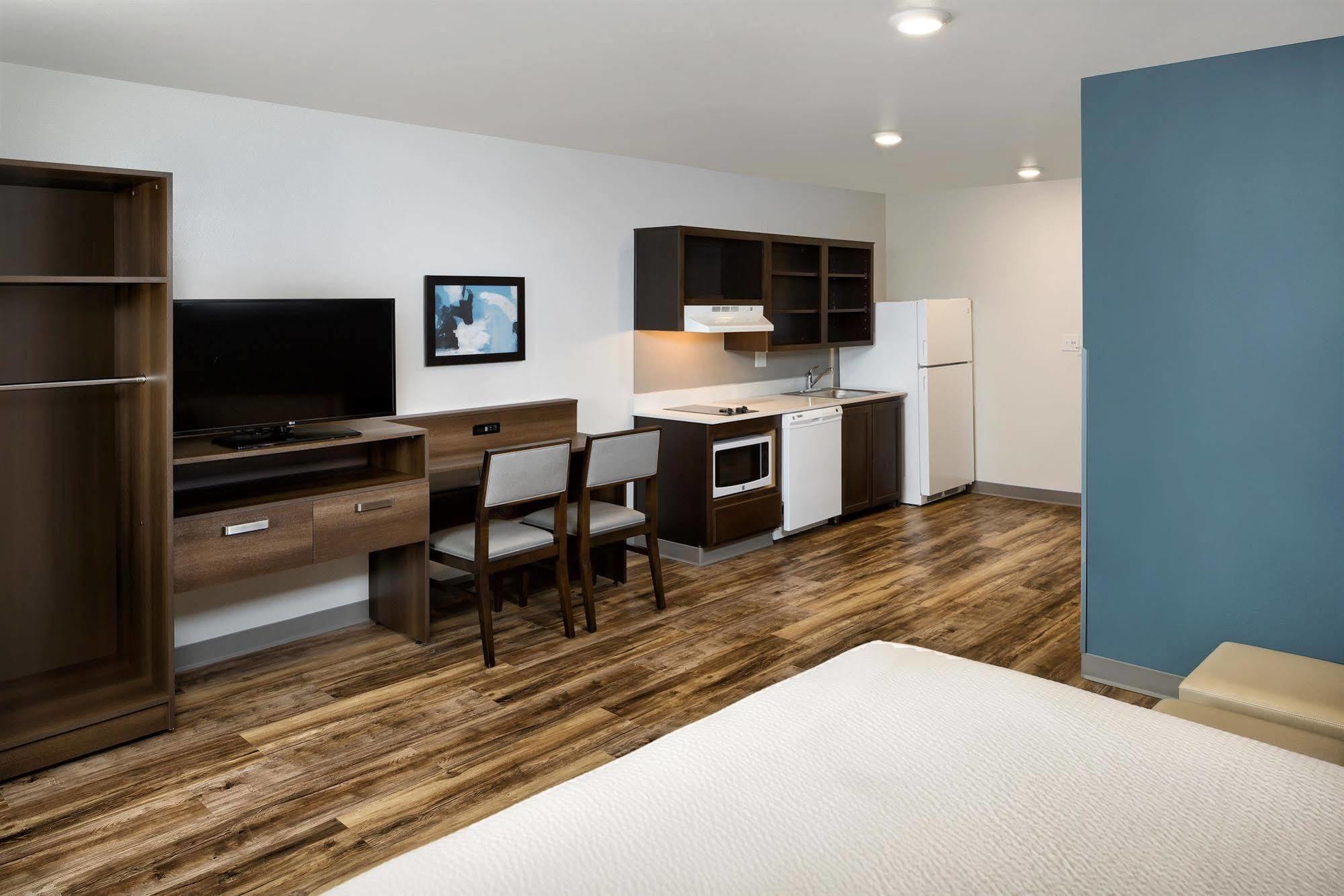 Woodspring Suites Houston Iah Airport همبل المظهر الخارجي الصورة